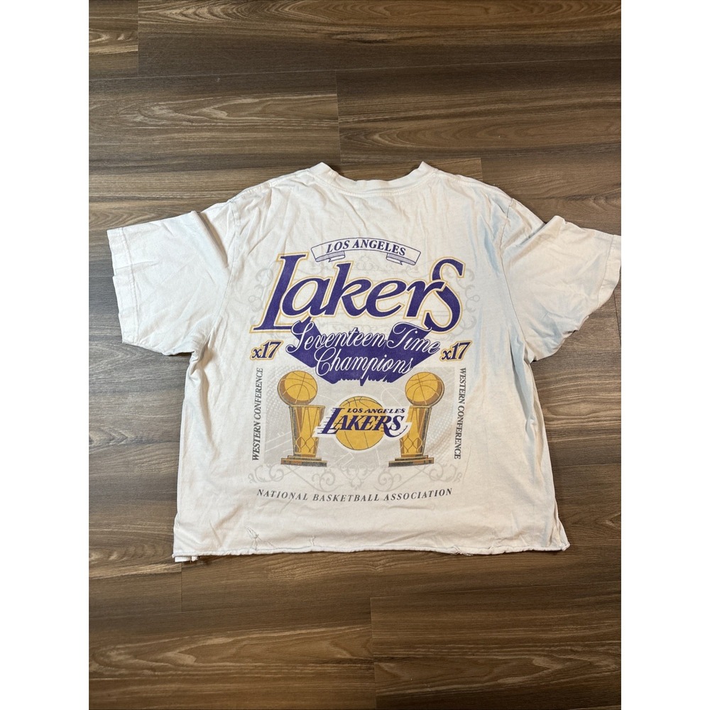 Abercrombie & Fitch NBA Los Angeles Lakers 17 Time Champions T Shirt - Picture 2 of 5